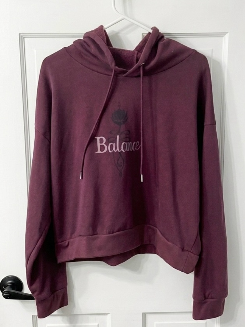Balance Cropped Graphic Hoodie - Wine/Burgundy